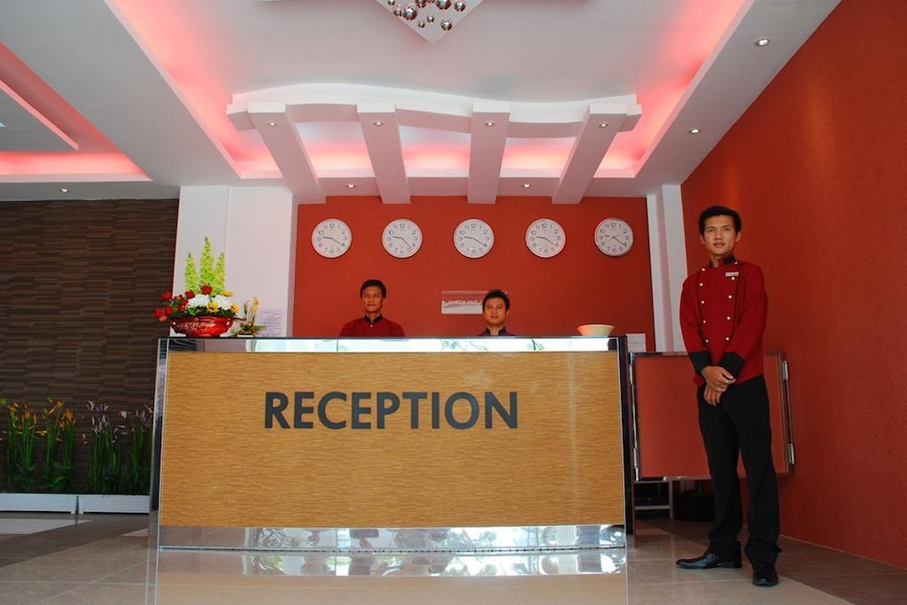 Hotel 72 Rangum Exterior foto