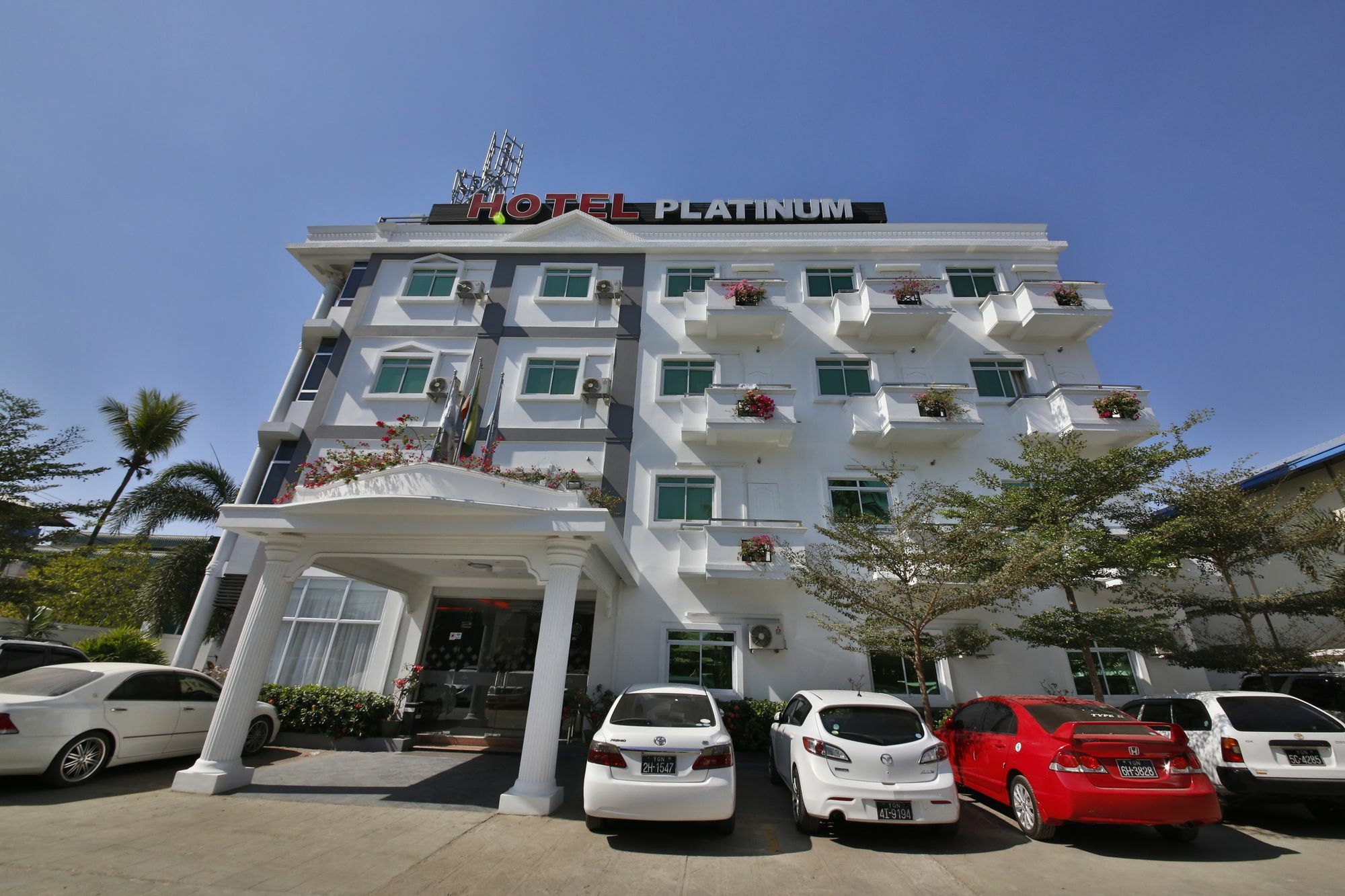 Hotel 72 Rangum Exterior foto