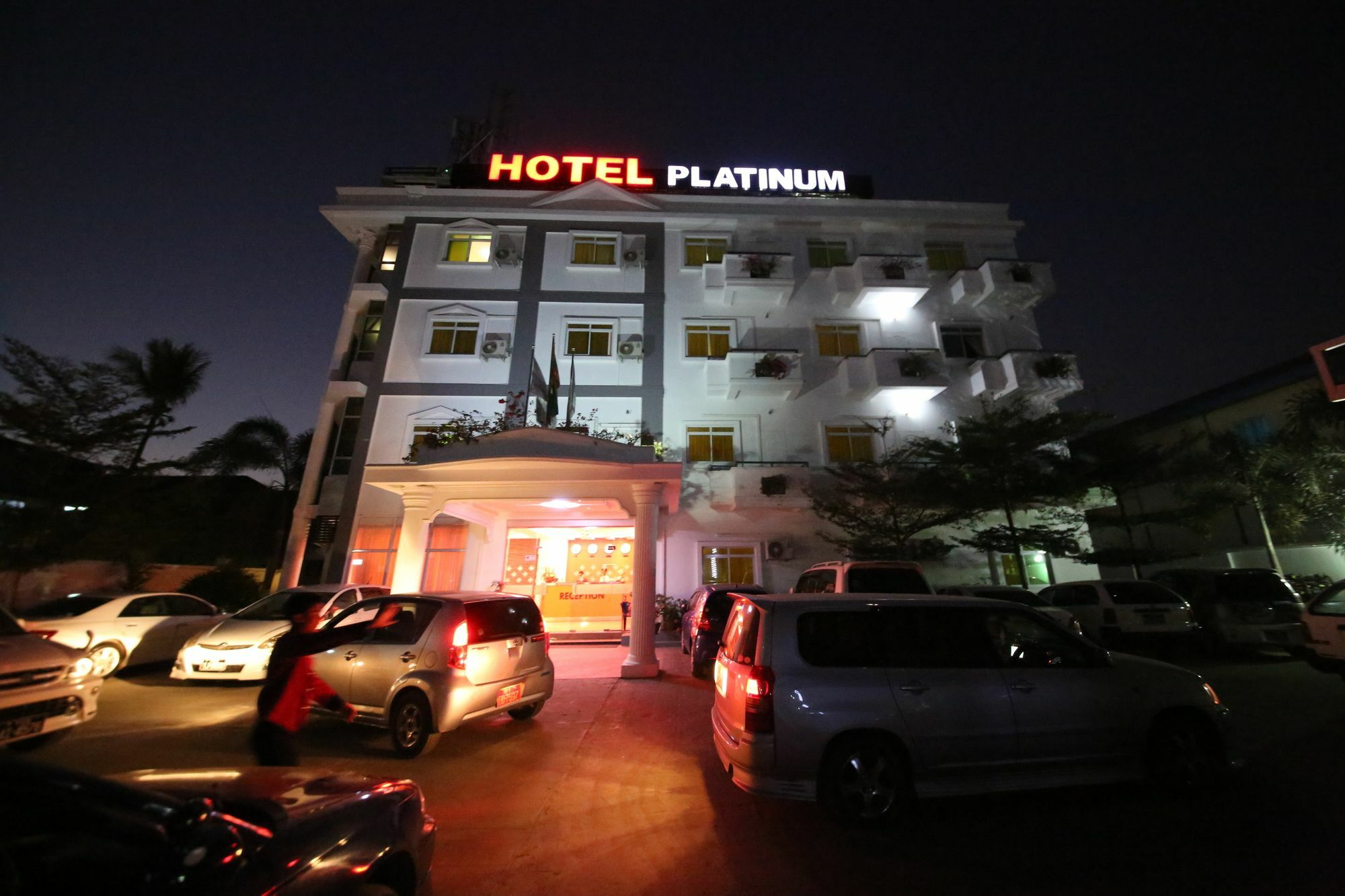 Hotel 72 Rangum Exterior foto