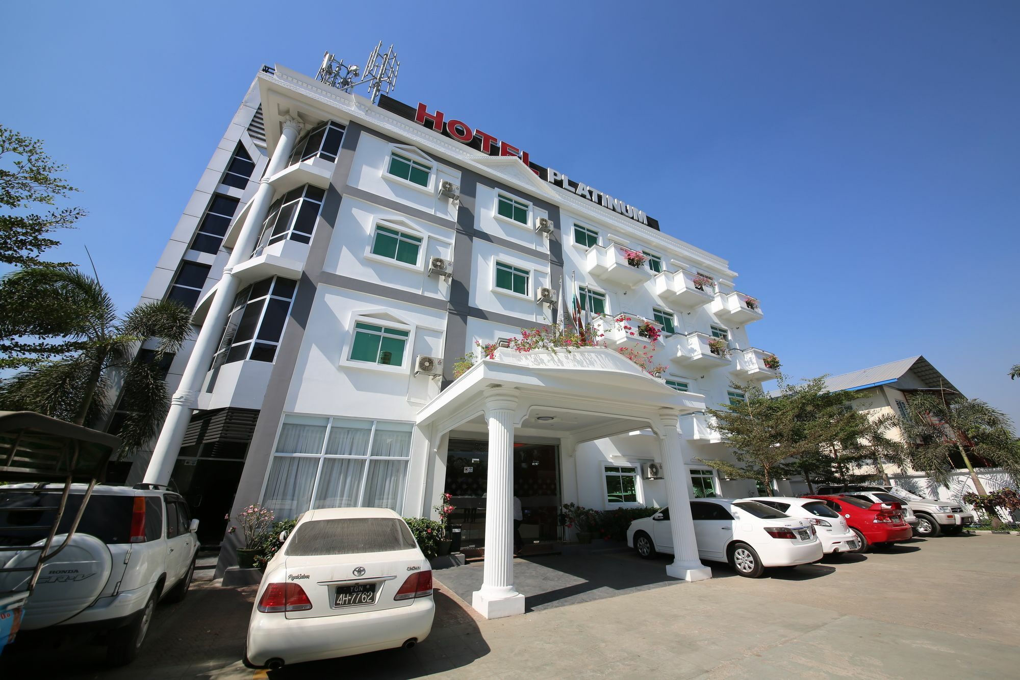 Hotel 72 Rangum Exterior foto